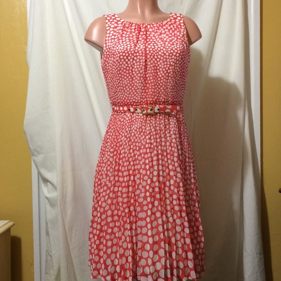 Trina Turk Dresses & Skirts - NWOT Trina Turk Sleeveless Belted Dress